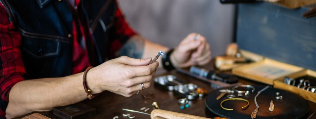 Las joyas de oro más únicas para destacar tu estilo